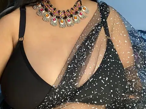 Snapshot of Aishwarya_101_ chatting on October 3, 6:38 pm Aishwarya 101 online show from October 3, 6:38 pm