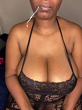 Naughty-sonia2 online show from July 25, 11:52 am