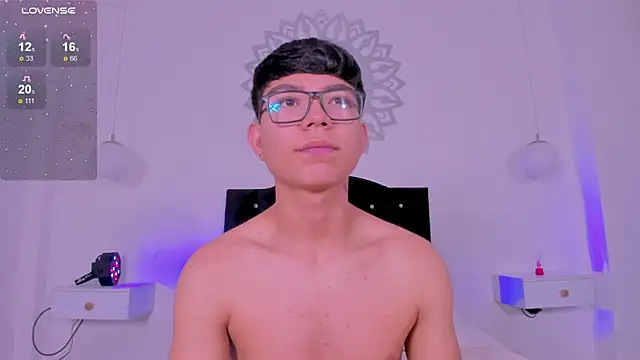 CodyTwink online show from September 9, 1:43 pm