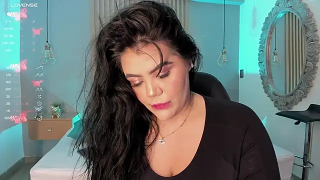 Snapshot of Harmonybabe_ chatting on February 25, 8:09 pm Harmonybabe online show from February 25, 8:09 pm