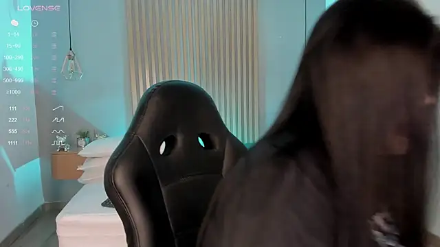 Snapshot of Harmonybabe_ chatting on February 27, 8:09 pm Harmonybabe online show from February 27, 8:09 pm