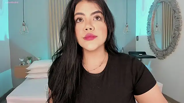 Snapshot of Harmonybabe_ chatting on March 9, 8:42 pm Harmonybabe online show from March 9, 8:42 pm