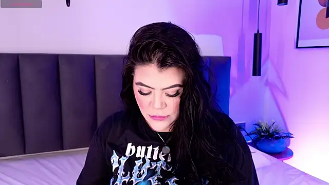 Snapshot of Harmonybabe_ chatting on November 28, 7:38 pm Harmonybabe online show from November 28, 7:38 pm