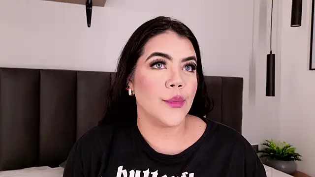 Harmonybabe  online show from March 15, 9:32 pm