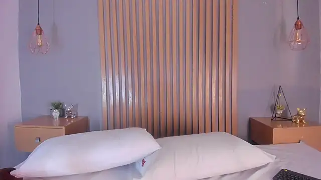 Snapshot of aisha_h_ chatting on October 30, 9:04 pm aisha h online show from October 30, 9:04 pm