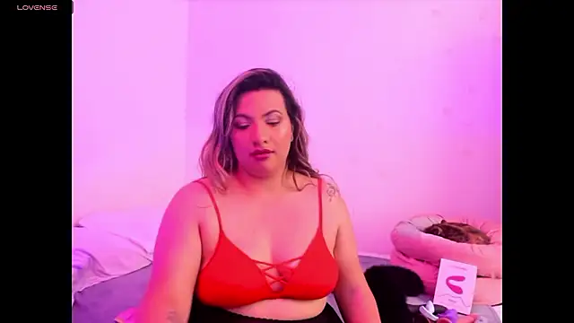 lilith eve28 online show from December 3, 1:10 pm