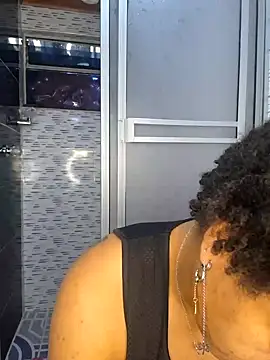 Snapshot of Selket11 chatting on January 28, 10:12 am Selket11 online show from January 28, 10:12 am