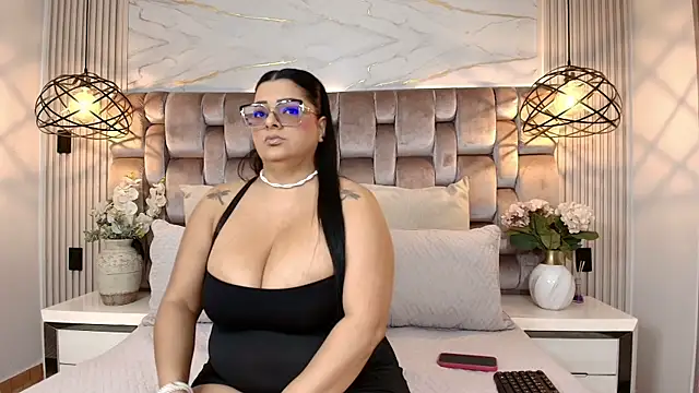 JenSexy  online show from July 25, 7:33 pm