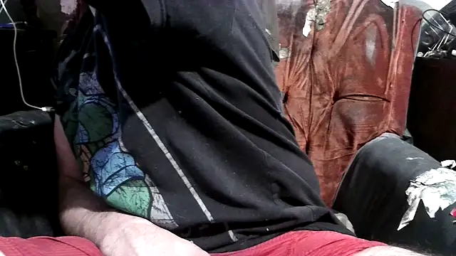 Snapshot of robeaulieu02 chatting on December 29, 5:42 am robeaulieu02 online show from December 29, 5:42 am