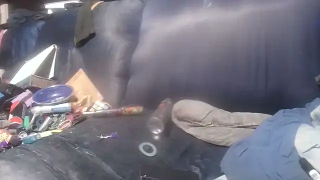 Snapshot of robeaulieu02 chatting on February 28, 7:37 am robeaulieu02 online show from February 28, 7:37 am