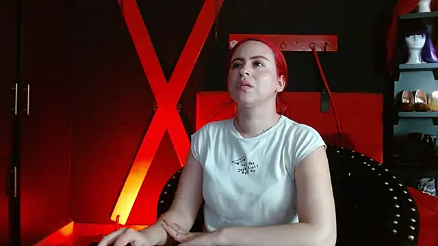 Naty slavedoll online show from March 2, 8:07 pm