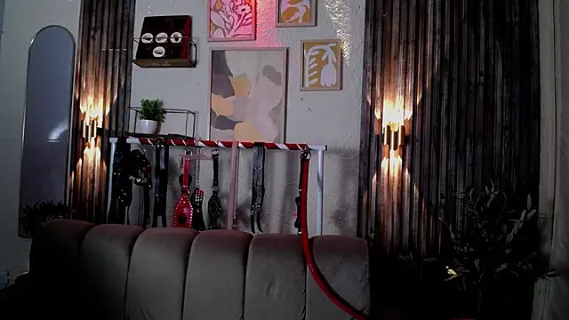 Naty slavedoll online show from May 21, 7:10 pm