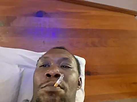 Snapshot of Mrunpredictableyouknow chatting on April 7, 7:20 am Mrunpredictableyouknow online show from April 7, 7:20 am