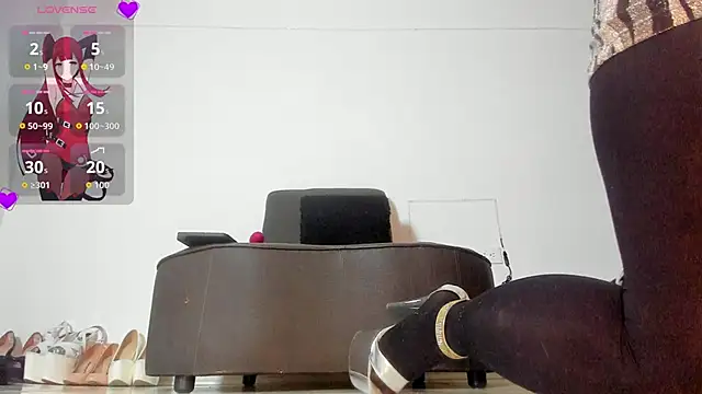 violetmontan online show from September 30, 4:17 am