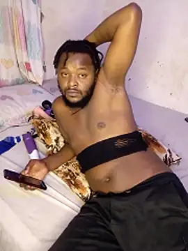 Snapshot of Freaky_Vannahs chatting on February 6, 4:32 pm Freaky Vannahs online show from February 6, 4:32 pm