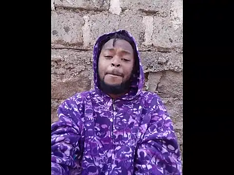 Snapshot of Freaky_Vannahs chatting on February 11, 5:45 am Freaky Vannahs online show from February 11, 5:45 am