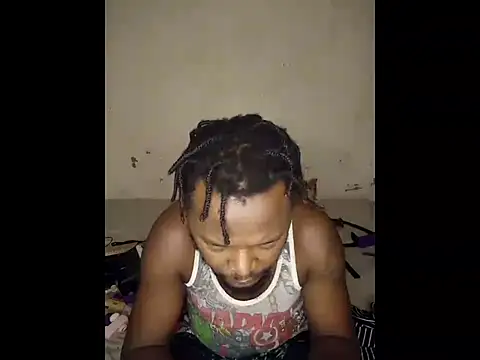 Snapshot of Freaky_Vannahs chatting on February 12, 2:39 am Freaky Vannahs online show from February 12, 2:39 am