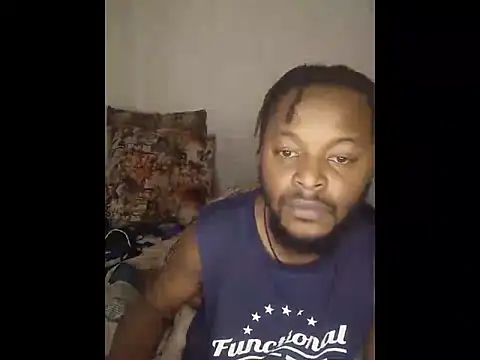 Snapshot of Freaky_Vannahs chatting on February 15, 12:47 pm Freaky Vannahs online show from February 15, 12:47 pm