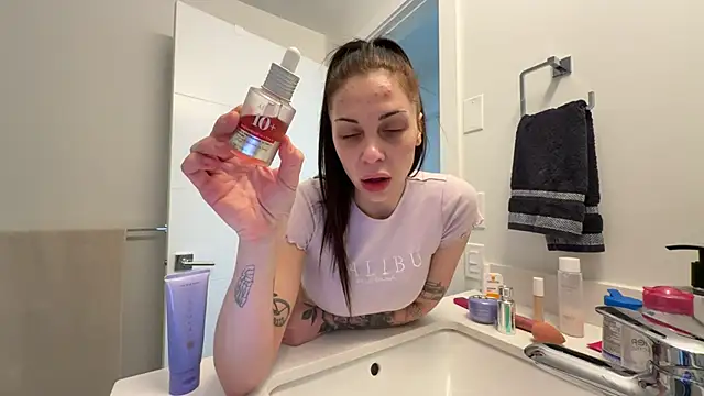 Snapshot of NattyFierros chatting on May 12, 4:37 pm NattyFierros online show from May 12, 4:37 pm