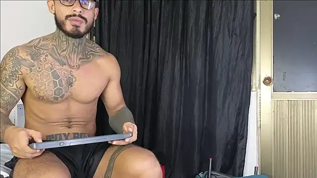 john cartter1 online show from March 2, 7:02 pm