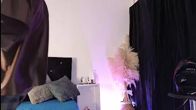 john cartter1 online show from November 10, 11:09 am