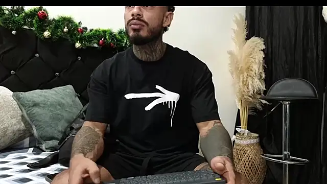 john cartter1 online show from December 14, 11:04 am