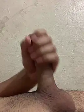 Snapshot of rodrig3105 chatting on March 12, 10:50 pm rodrig3105 online show from March 12, 10:50 pm