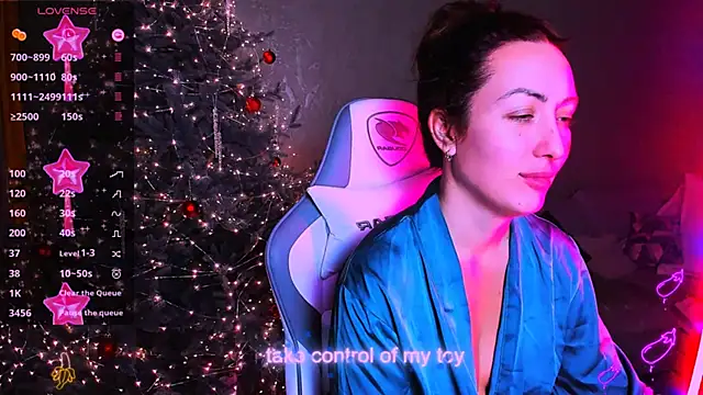 ReggieMeow online show from January 11, 10:51 am