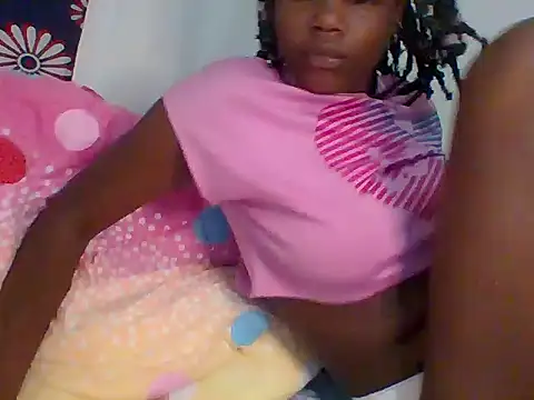 Snapshot of Fine_baby0001 chatting on May 29, 1:14 am Fine baby0001 online show from May 29, 1:14 am