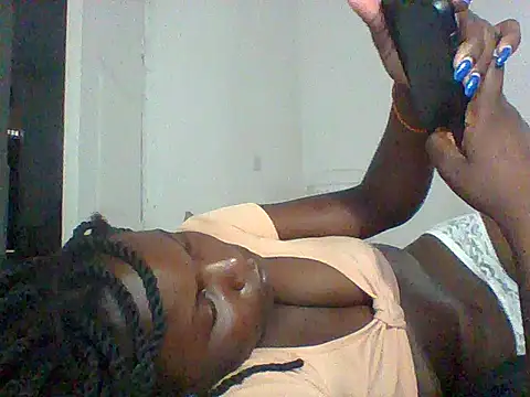 Snapshot of Fine_baby0001 chatting on June 11, 3:37 am Fine baby0001 online show from June 11, 3:37 am