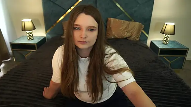 MagicPeachh  online show from July 10, 12:52 pm