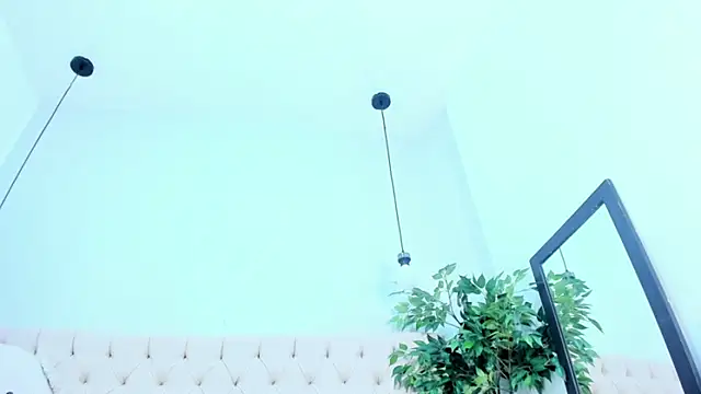 Victoria Coleman online show from November 6, 7:26 pm