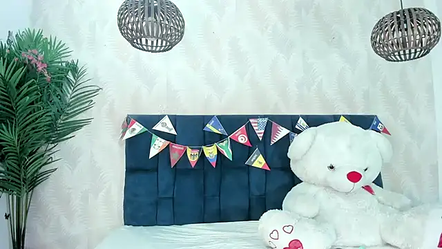 Victoria Coleman online show from July 12, 11:23 am