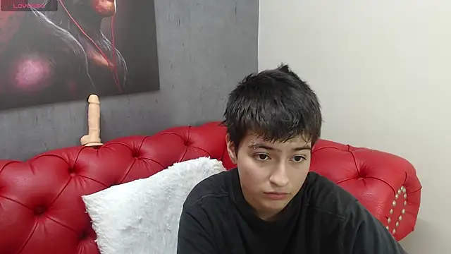 Snapshot of Bryce_Evans chatting on December 12, 5:59 pm Bryce Evans online show from December 12, 5:59 pm