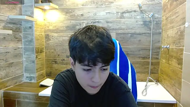 Snapshot of Bryce_Evans chatting on March 28, 3:11 pm Bryce Evans online show from March 28, 3:11 pm
