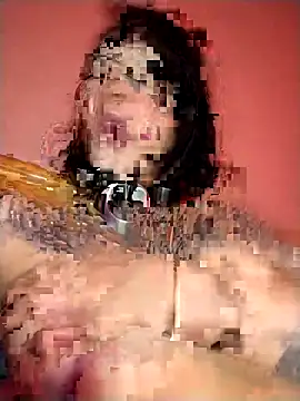 Snapshot of taaylor33 chatting on March 2, 6:05 am taaylor33 online show from March 2, 6:05 am