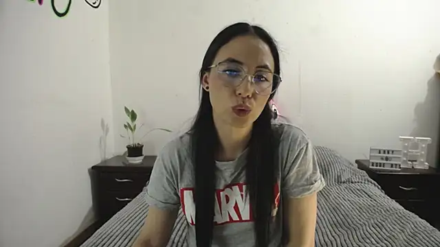 anny roberts online show from December 14, 7:57 pm