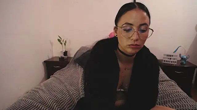 anny roberts online show from February 12, 2:35 am