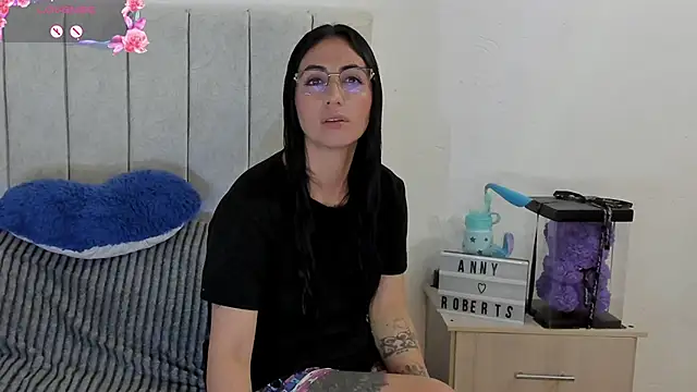 anny roberts online show from June 14, 6:54 pm