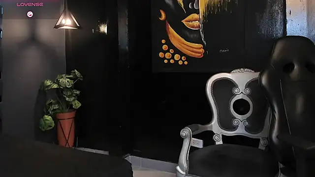 Johan Williams 07 online show from September 13, 11:15 pm