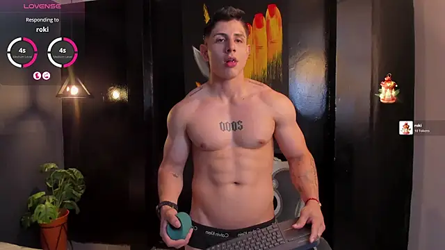 Johan Williams 07 online show from January 7, 11:40 pm