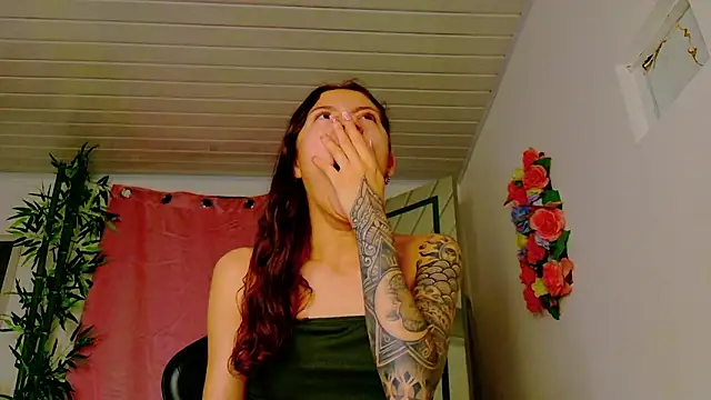 scarlet-jonesx online show from February 4, 2:39 am