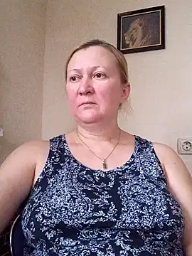 Snapshot of blondyaguar chatting on December 6, 1:11 pm blondyaguar online show from December 6, 1:11 pm