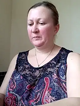 Snapshot of blondyaguar chatting on January 15, 8:41 am blondyaguar online show from January 15, 8:41 am