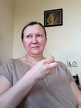 Snapshot of blondyaguar chatting on February 24, 11:43 am blondyaguar online show from February 24, 11:43 am