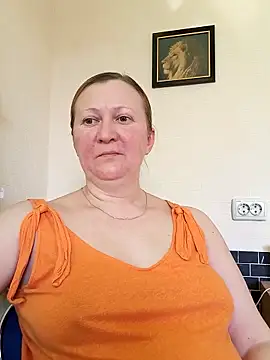 Snapshot of blondyaguar chatting on February 28, 1:36 pm blondyaguar online show from February 28, 1:36 pm