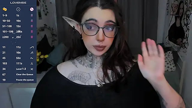 Dixi Pixi  online show from November 21, 5:50 am