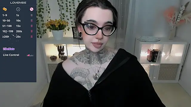 Snapshot of Dixi_Pixi_ chatting on May 23, 5:45 am Dixi Pixi online show from May 23, 5:45 am