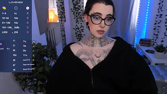 Snapshot of Dixi_Pixi_ chatting on June 12, 6:56 am Dixi Pixi online show from June 12, 6:56 am