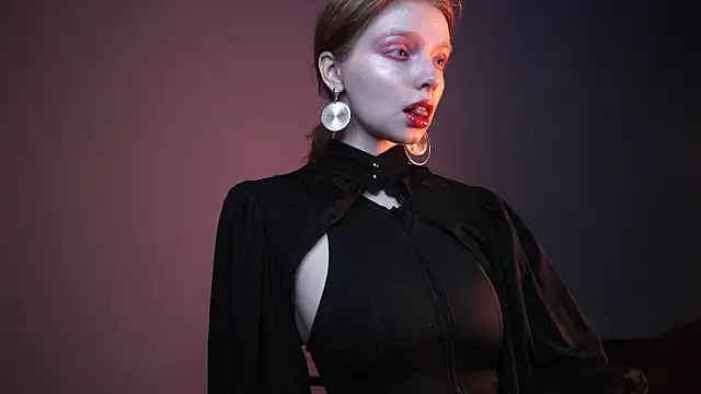 ginger hugs online show from March 12, 10:07 pm